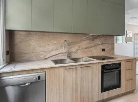 The Edwardian Manor Suite 3 bedroom condo