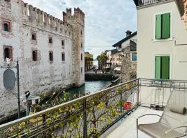 Syrmioncello - Castle Lounge