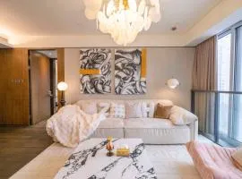 Zhome- Three Bedroom Luxury Suite-Near Nanjing Road