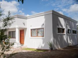 Ocala Apartments, hotel em Mpemba