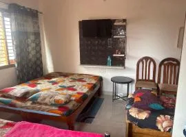 4 Beds 6 People stay Calm, Comfortable Place