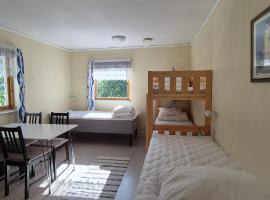 Kalkbrottets Vandrarhem: Slite şehrinde bir otel