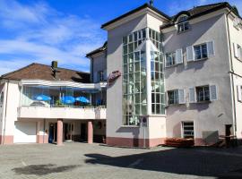 Schweizerhof, hotel cerca de Ragnatsch-Hinterspina Gondola, Mels