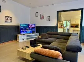 Un jardin au bord de l'eau