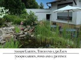 Natur-Idylle & Komfort, 120qm Haus mit Kamin, 700qm Garten mit Teich, 1,5m Zaun & Highspeed-WLAN