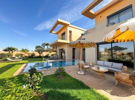4-Suite Villa, Private Pool at Jade Garden โรงแรมในEl Rhechat