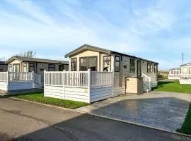 Cedarwood 49 - Uk51137