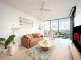 Queens Wharf 1B plus Study apt - level 29 City view