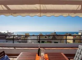 Silvia - Rooftop terrace, sea view, beach apartment, perfect location