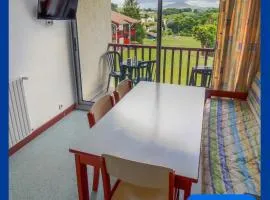 ECHALAR Piscine Vue Montagnes