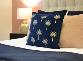 Chic 2 Bed Flat-Free Parking in Bournemouth Town Centre