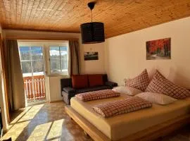 Haus Egglmeier Doppelzimmer mit Bergblick