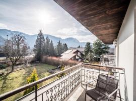 Villa L'Oranaise, Hotel in Cluses