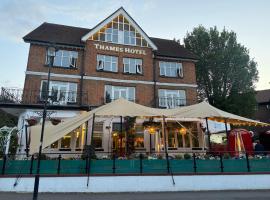 Uno Thames Hotel, hotel di Maidenhead