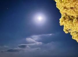 VILLA MARELUNA - near the beach , family residence pet friendly !, hotelli kohteessa Capo Vaticano