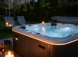 Serenity Luxusní vila s vířivkou a zahradou u Prahy