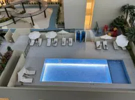 Modern Feel Designer Apartment in Prime Location