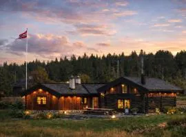 Historical & exclusive cabin - Ski in-out - 18 people