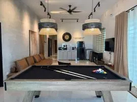 Rustic Vibe Pool Bungalow Karaoke 5R7B for 22pax