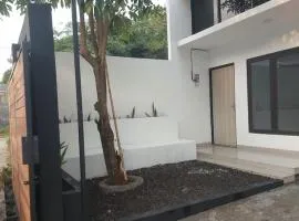 Adah 786 Villa Syariah