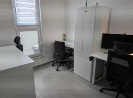 Exklusives Büro mit Übernachtungsmöglichkeit - ideal für Business & Monteure