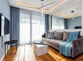 Sea Breeze by Amber Apartment