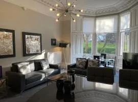 Principal Apartments - West End