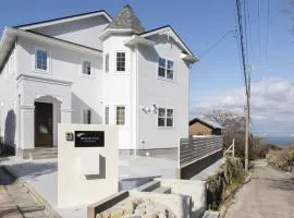 BRDIGE STAY AWAJI PREMIUM- Awaji Island, Nojimaezaki, 270 degree Ocean View, Sleeps up to 12, Quiet Location, Entire Home for a Relaxing Stay