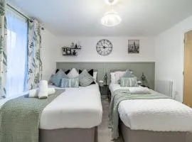 Cosy and Exquisite 2 Bed 2 Bath In The Heart Of Sittingbourne