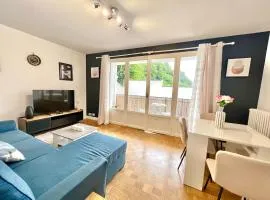 Large 3 bedroom parking and fiber