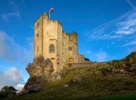 Roch Castle, готель у місті Roch