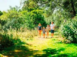 Riverside Essential Clover Caravan Pet 1