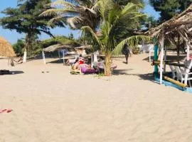 Batokunku Paradise Beach Bar & Grill