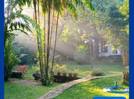 Mango House Japanese Guest House, хотел с паркинг в Негомбо