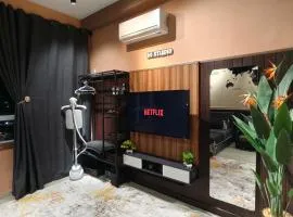HI Studio Mesahill Premier - KLIA - Bathtub - WIFI & NETFLIX