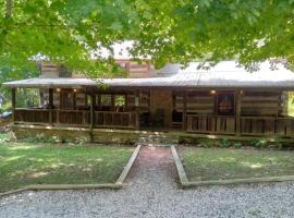 Rustic Charm, hotel en Mars Hill