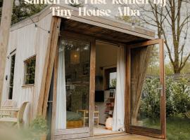 Tiny House Alba - ervaar tiny house living, Hotel in Diessen