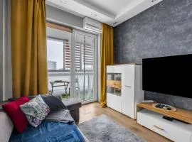 Bemowo Two-Bedrooms Apt - 52m2, Parking, Loggia - by Rentujemy