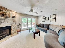 Deep Creek Village #33, hotel em McHenry