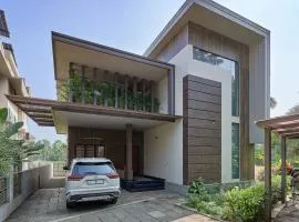 4-Bedroom Villa near CIAL Airport 25 Min Drive !