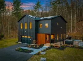 Woodstock Ridge - Hot Tub, Pool & Fire Pit