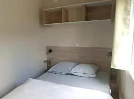 Camping 3 étoiles - Piscine - eeeg00