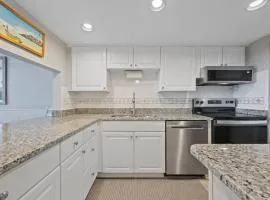 Oceanfront Condo/ Pool/ Surfing/ Fishing / EW 1002