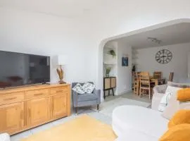 Fabulous 4 Bed Family Home
