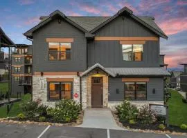 Smith Creek Resort - 5 Bedrooms 20 Guest - Indoor Pool - Resort Amenities