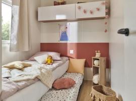 Chalet 3 étoiles - Piscine - ccaaaef, хотел в Nailloux