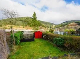 Tree Tops Views Beautiful Home in Afan Forest By STAE-Homes