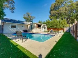 Near Fishing Palm Harbor Studio with Pool Access!