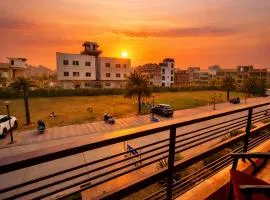 The Sapphire Resort 1,2,3 bedrooms villas available in omaxe vrindavan - A Four Star Luxury Resort