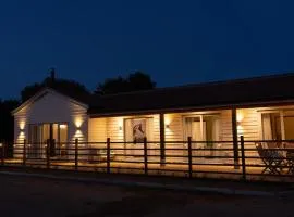 Black Horse Barn